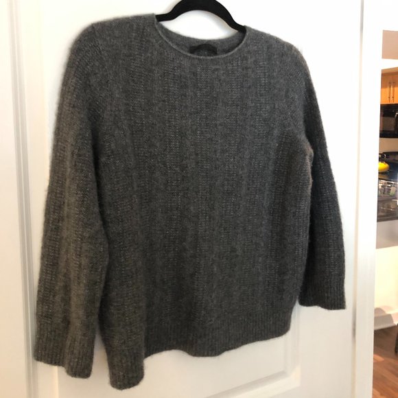 The Row Cashmere and Silk Sweater - Picture 3 of 9